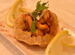 Fried Jhinga Poori